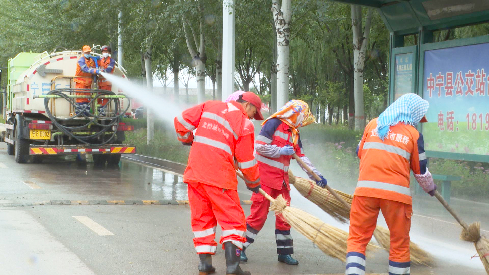 中宁县：雨后清扫忙不停 全力以赴保畅通 (26)1.jpg