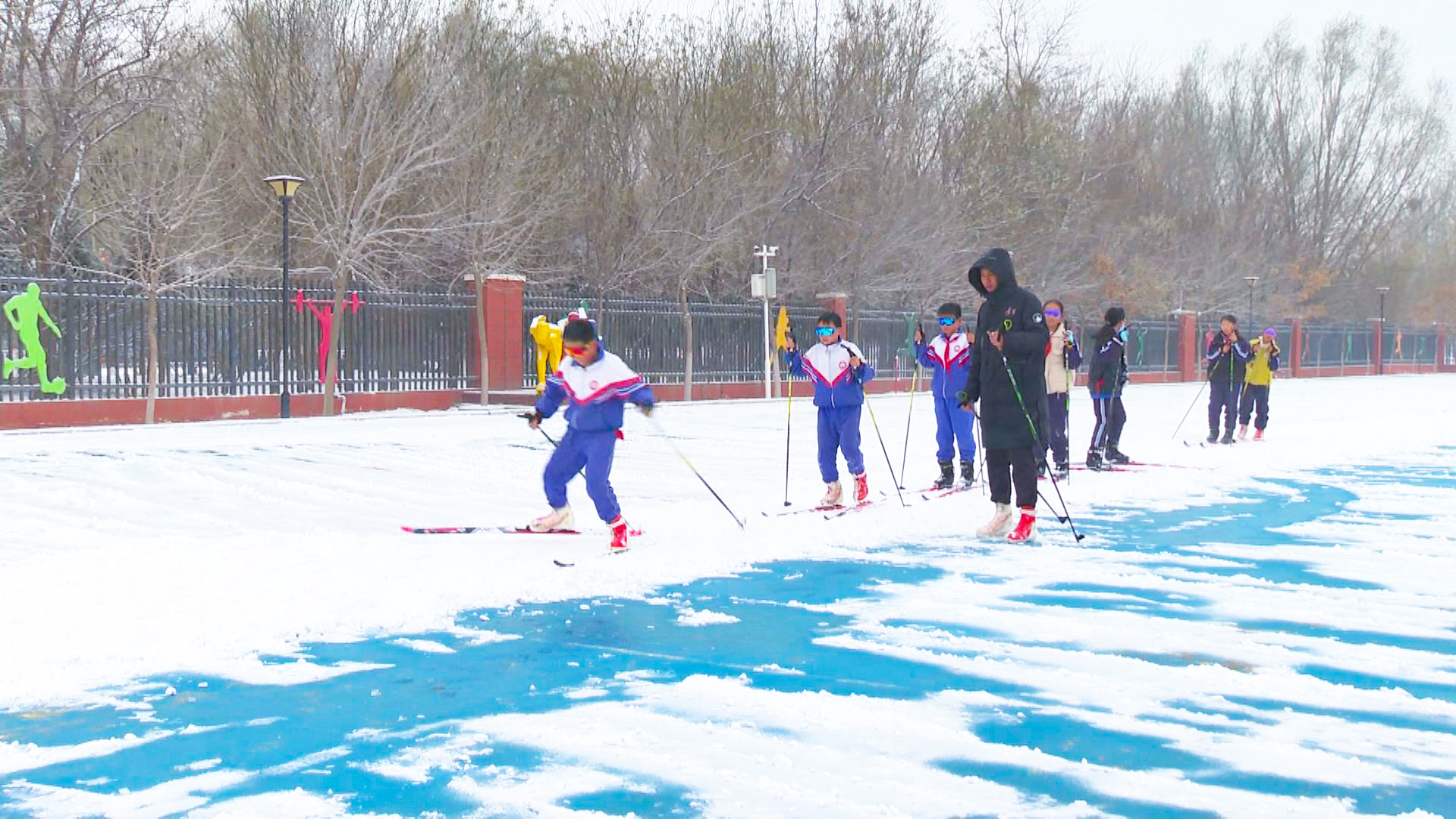 天降瑞雪助力杞乡少年逐梦冰雪 (6)1.jpg